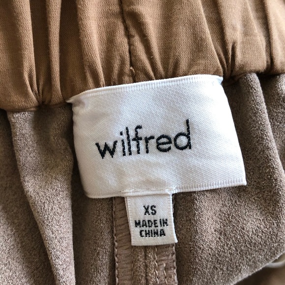 Wilfred Bossier Suede Short. XS - Picture 4 of 9
